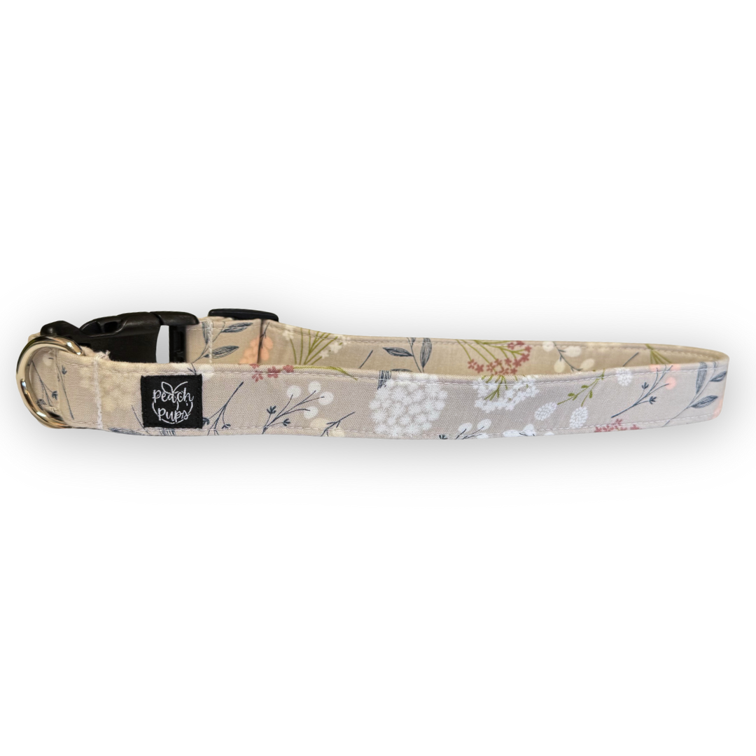 Berry Leaves Collar
